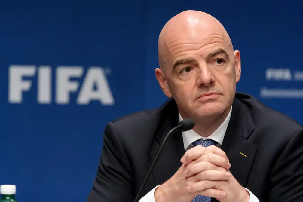 Oud-topvoetballers eisen onmiddellijke verandering bij FIFA en bekritiseren Infantino