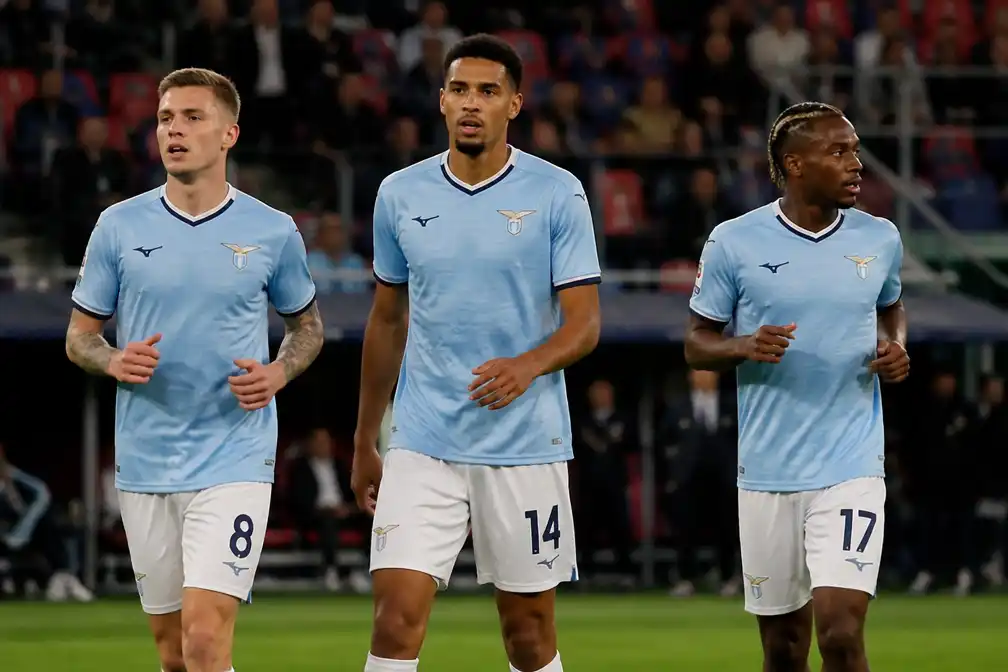 Lazio wint openingsduel in Bologna met 1-0; Taylor, Doekhi en Noslin debuteren of vallen in