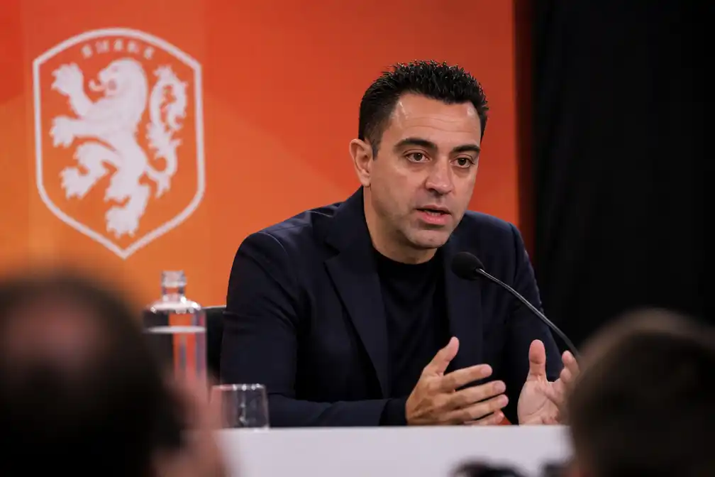 Xavi Hernández gepresenteerd als nieuwe bondscoach van Oranje
