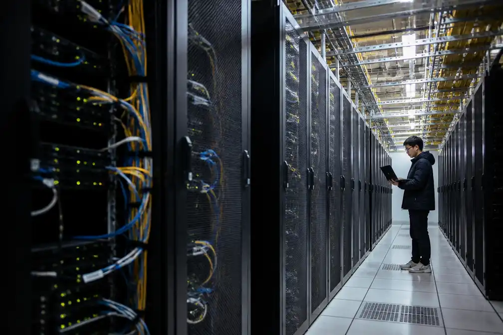 Stroomverbruik Chinese datacenters verviervoudigt tegen 2030, volgens Wood Mackenzie
