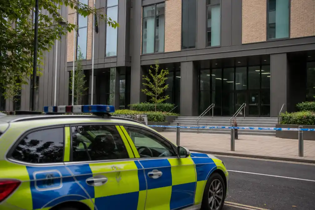 Jongen (15) opgepakt na dodelijke steekpartij in Brent Council-gebouw bij Wembley