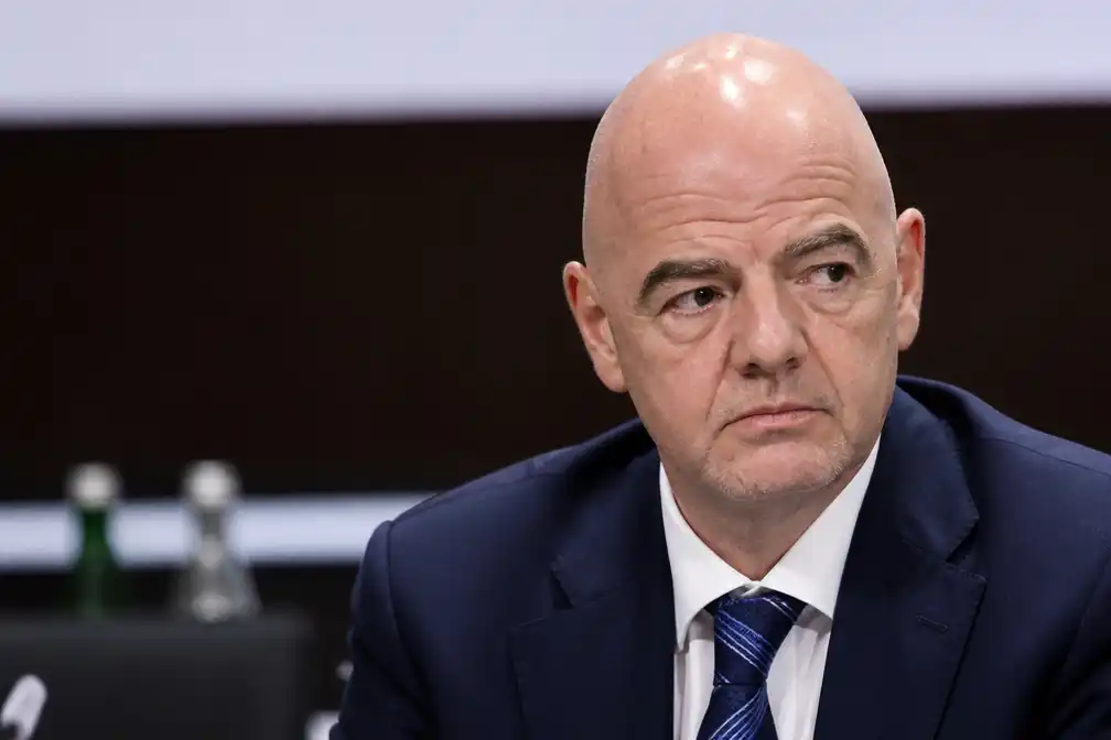 UEFA bereidt strafzaak voor tegen FIFA-voorzitter Infantino om WK-rechtenplan