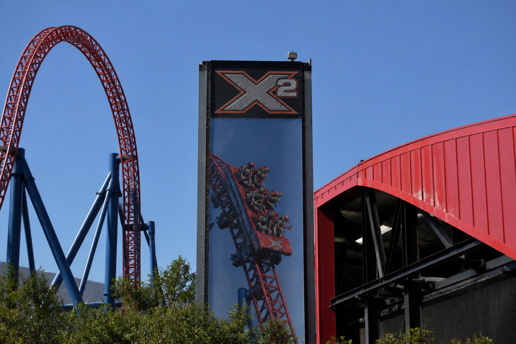 Achtbaan X2 in Six Flags Magic Mountain gesloten na hersenschade bij twee berijders