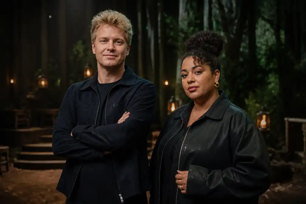 Pieter Derks en Soundos El Ahmadi presenteren NPO 1-spelshow 'Wolven'
