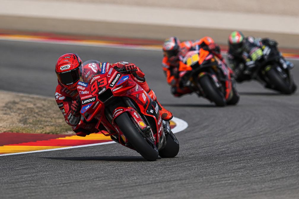 Márquez wint MotoGP Grand Prix van Aragon voor Acosta en Bezzecchi