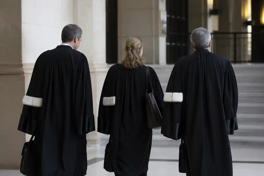 Drie magistraten moeten terechtstaan voor fraude bij magistratenexamen