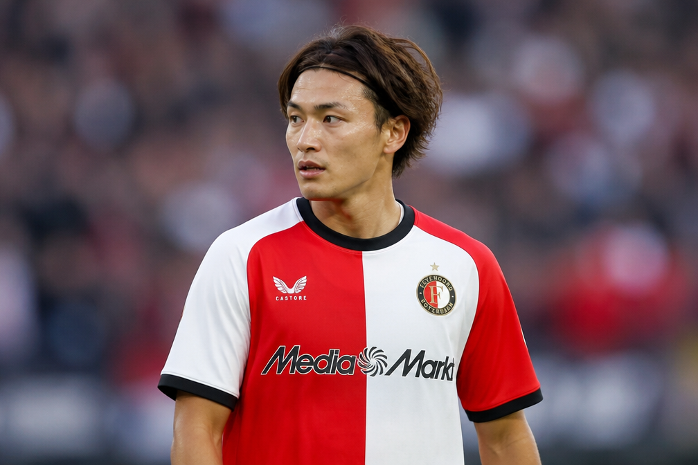 Feyenoord verkoopt topscorer Ueda aan Lille en peilt bij Rangers naar Miovski