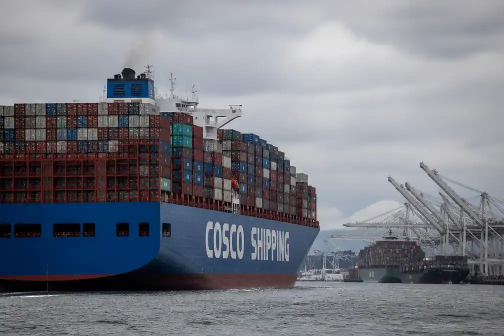 Trump-regering: Chinese rederij COSCO tapt militaire communicatie VS af