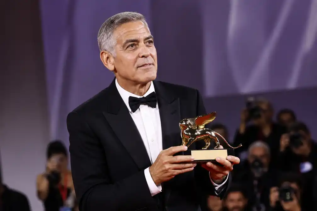 George Clooney ontvangt Gouden Leeuw voor oeuvre op Filmfestival van Venetië