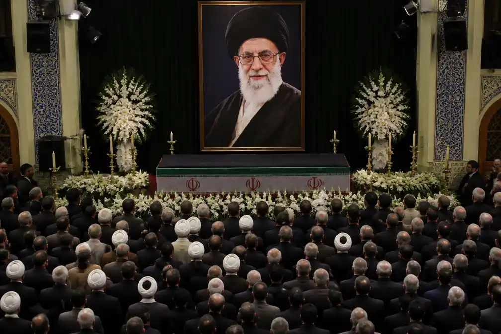 Inwoners Teheran krijgen drie dagen vrij voor begrafenis Khamenei