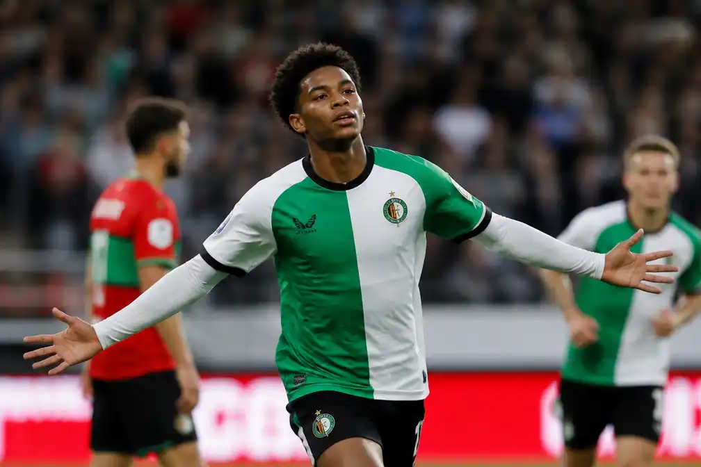 Jerayno Schaken scoort bij Feyenoord-debuut in 1-3 zege op NEC