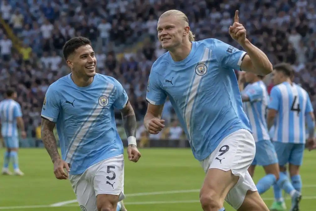 Haalands 300e clubgoal bezorgt City zege bij debuut Fernandez
