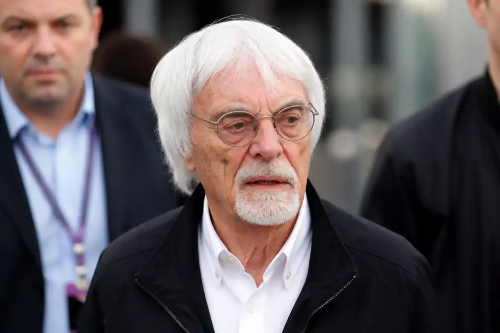 Oud-F1-baas Ecclestone (95) aangehouden in Portugal om jachtgeweer