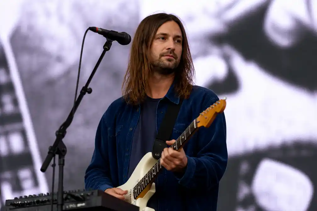 Tame Impala stopt met handtekeningen zetten na agressieve fans