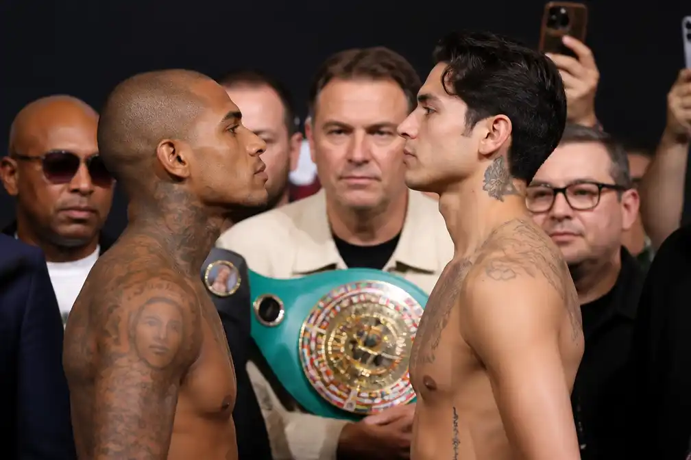 Benn en Garcia maken gewicht voor WBC-titelgevecht in Las Vegas