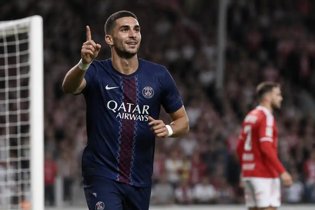 PSG pakt bij Brest eerste competitiezege van het seizoen