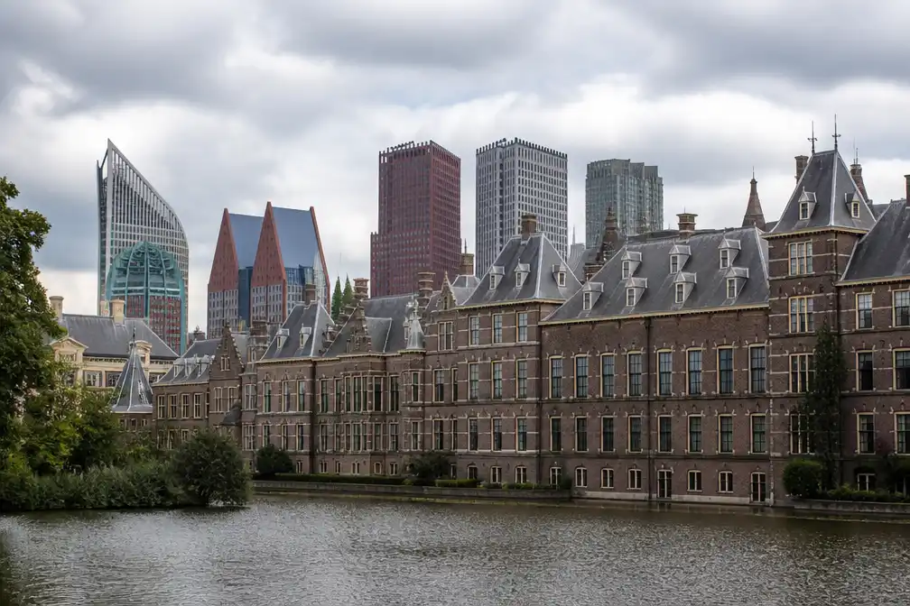 Vertrouwen in kabinet-Jetten gehalveerd aan vooravond van Prinsjesdag