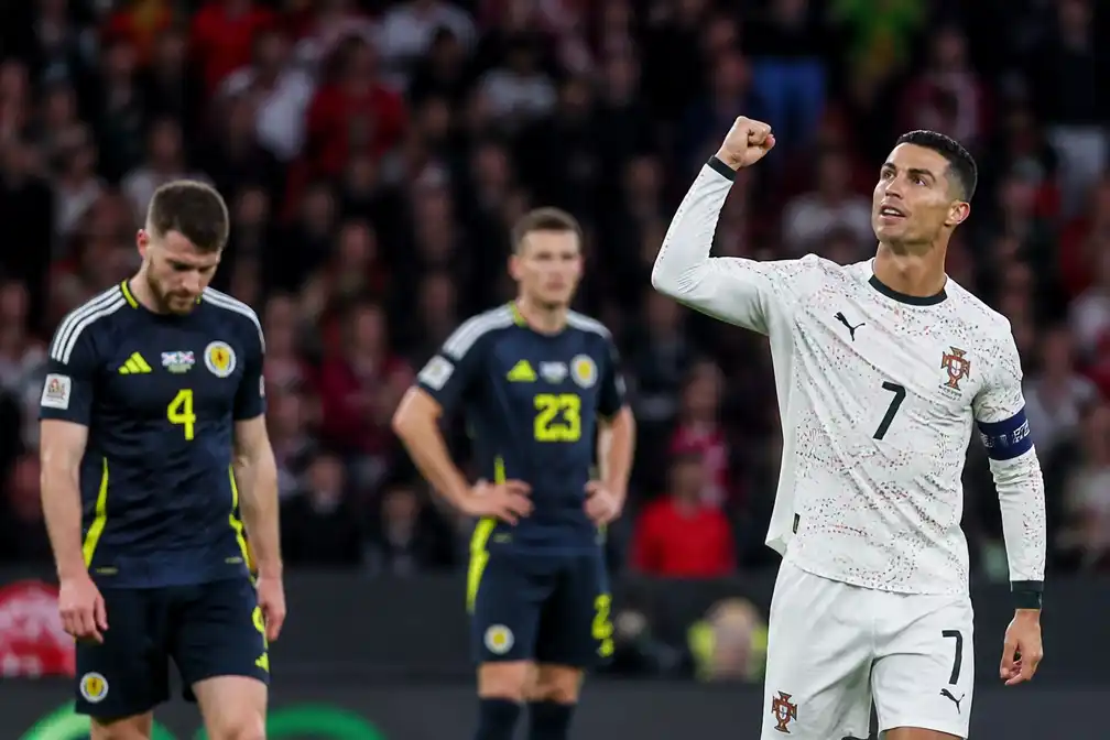 Zes duels, twintig goals in slotfase poules; Schotland uitgeschakeld, Ronaldo over Oranje
