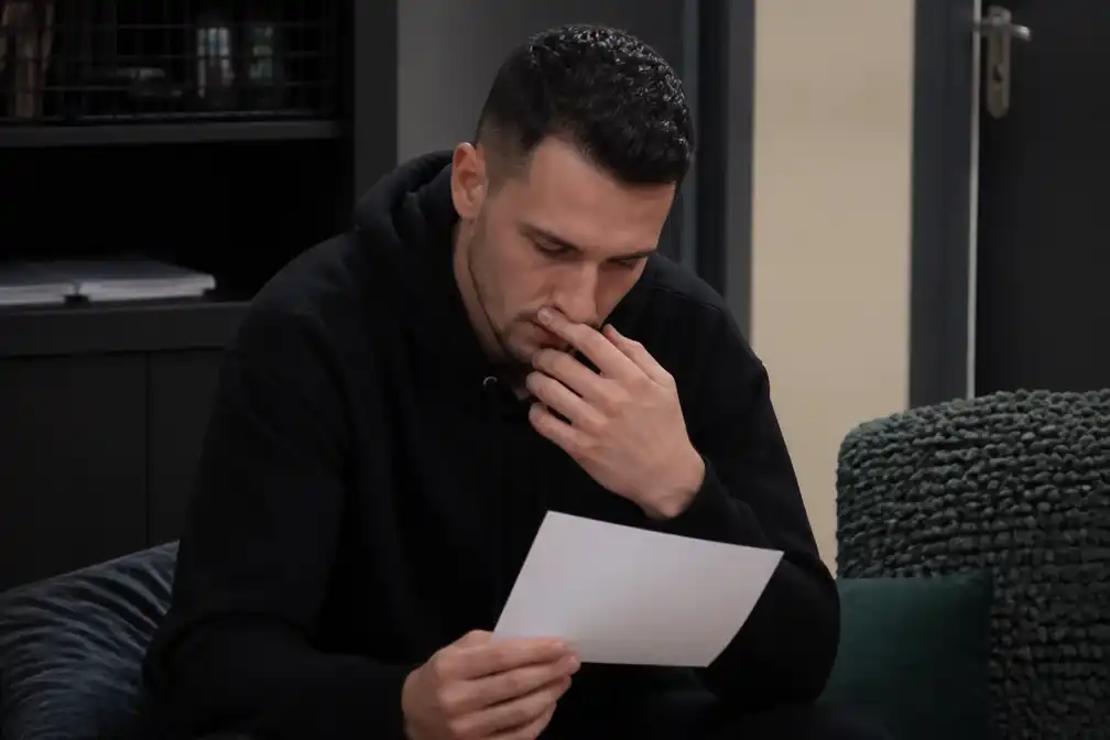 Brief bezorgt Ricardo emotioneel moment in De Bondgenoten