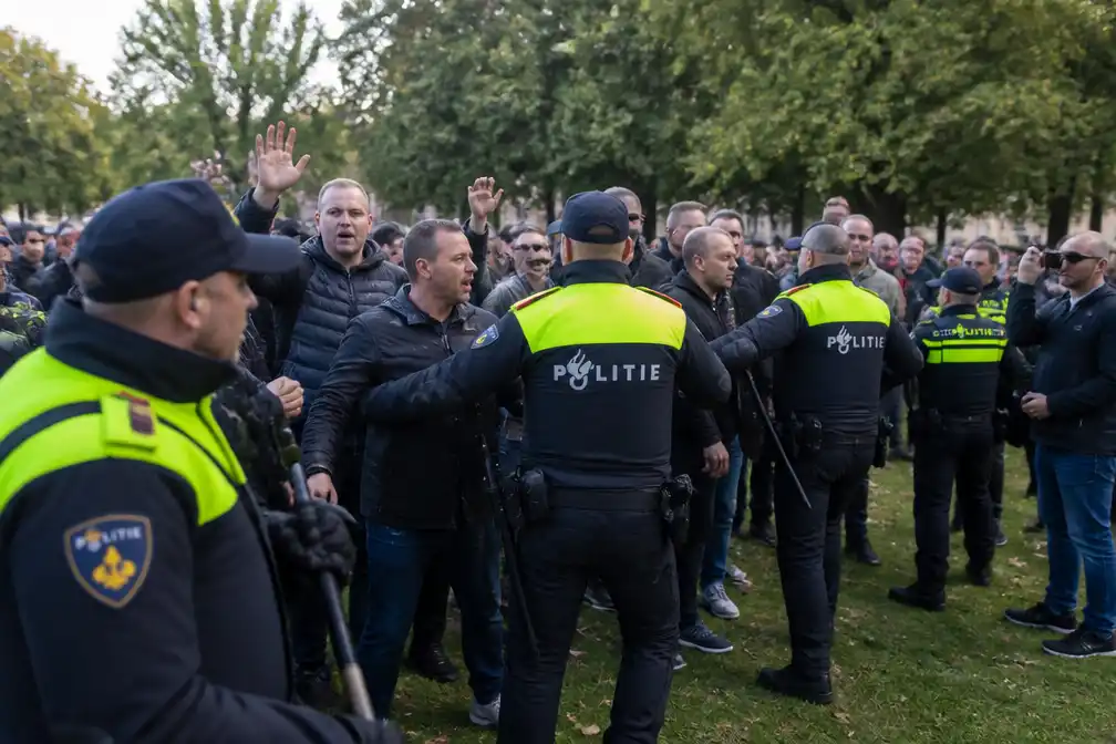 Onrust op Malieveld in Den Haag na 25 jaar cel voor Hashim Thaçi