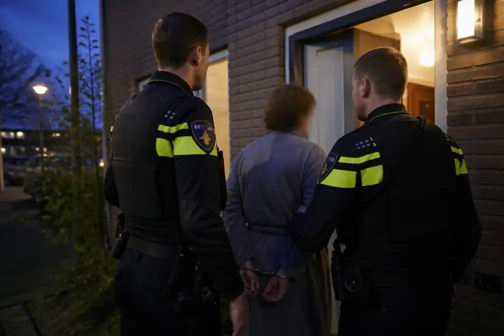 Politie pakt 58-jarige Enschedese op voor bestelde huurmoord via darkweb
