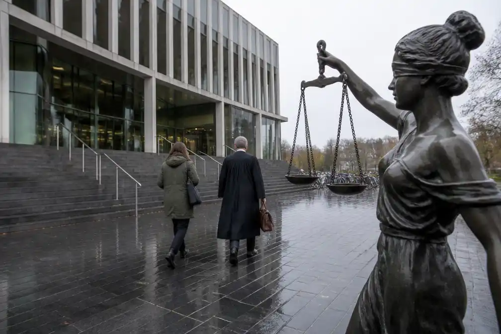 Meisje (15) verdacht van moord op ouders in Meerstad 90 dagen langer vast