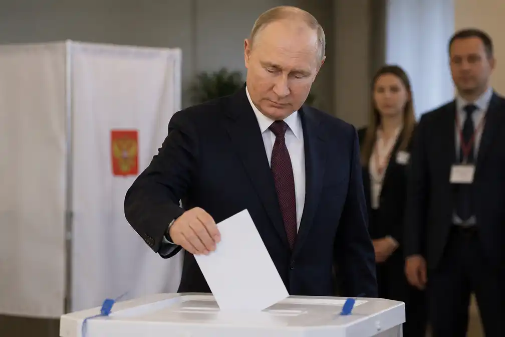 Poetin brengt stem uit bij Russische parlementsverkiezingen