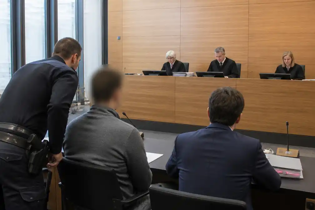 Rechtbank Zürich geeft man 15 jaar cel voor steekpartij op drie 5-jarige kinderen