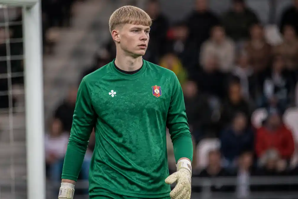 Telstar-doelman Ronald Koeman junior speelt ondanks overlijden van zijn moeder