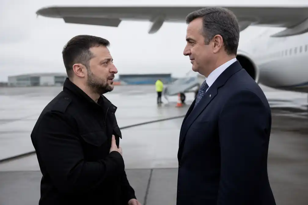 Zelensky ontmoet CIA-directeur Ratcliffe op Iers vliegveld