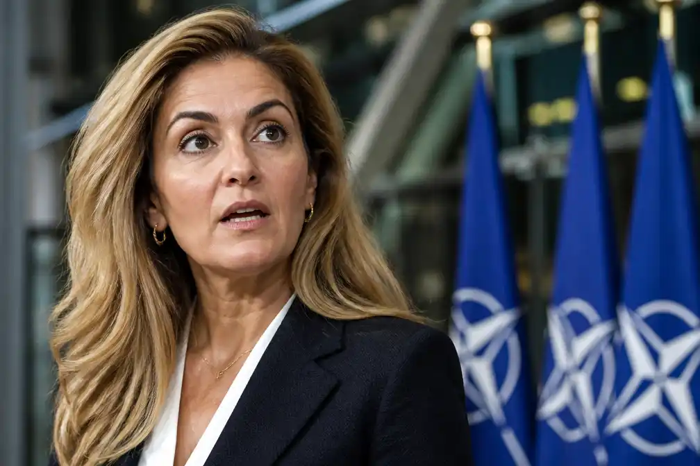 Defensieminister Yeşilgöz waarschuwt: Rusland kan gewone Nederlander raken