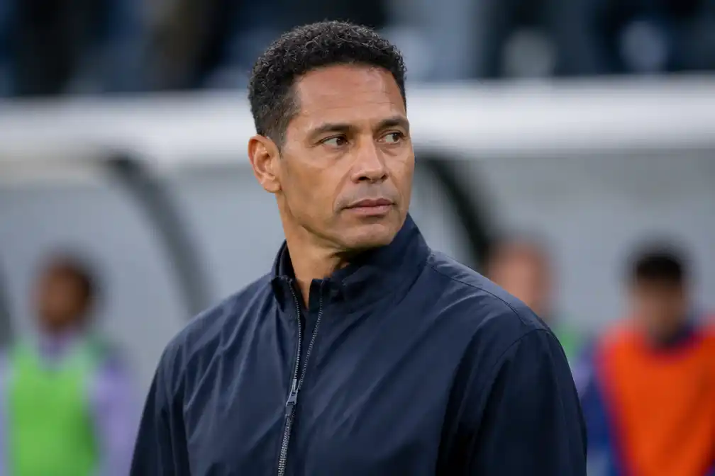 Reiziger vindt zichzelf nog steeds geschikt voor bondscoachschap Oranje