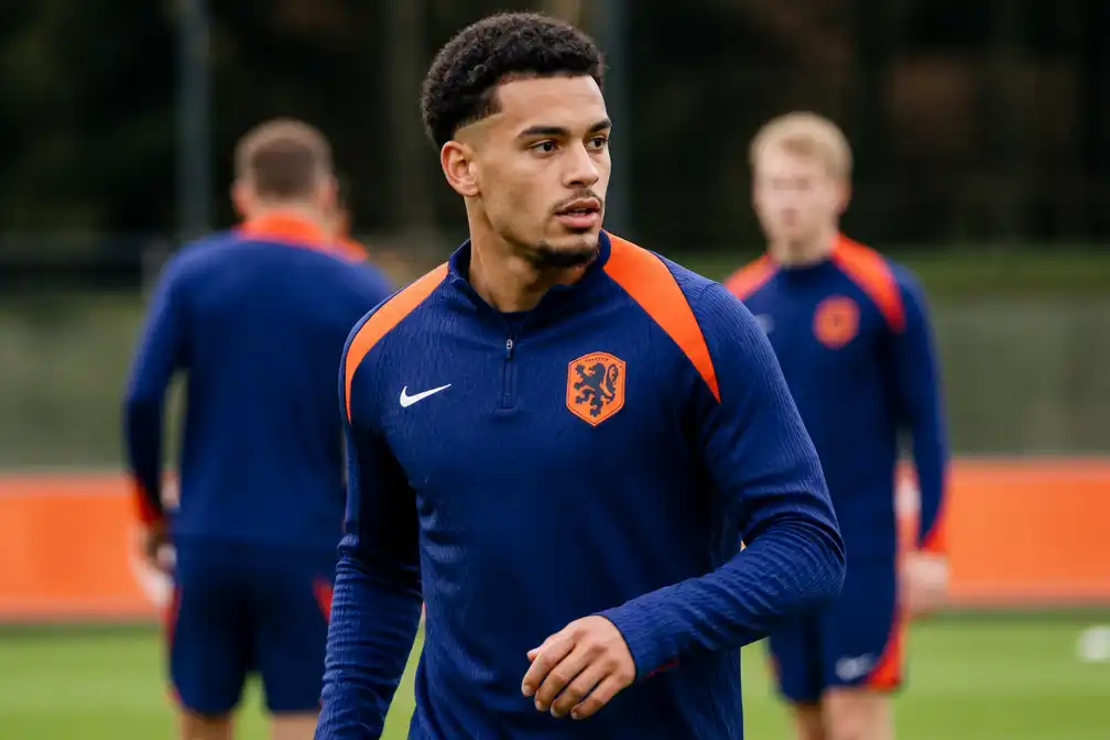 Zechiël stapt over naar Jong Oranje voor belangrijke EK-kwalificatiewedstrijd tegen Noorwegen