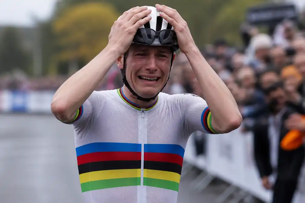 Brandon McNulty verrast met wereldtitel wielrennen, offday voor Evenepoel en Van Aert