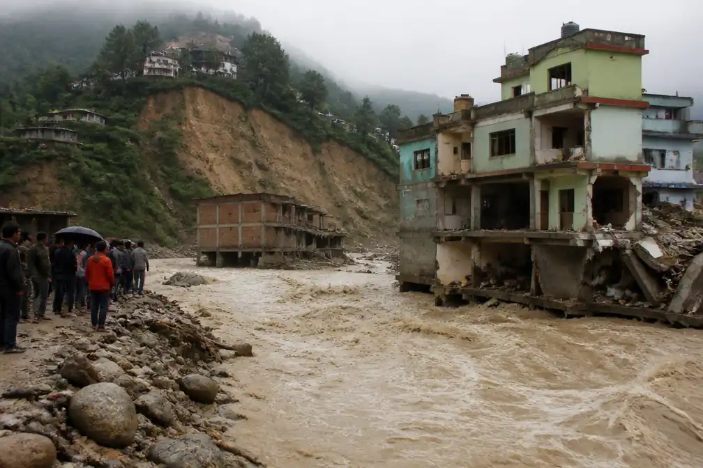 Meer dan honderd doden in India en Nepal na noodweer, overstromingen en aardverschuivingen