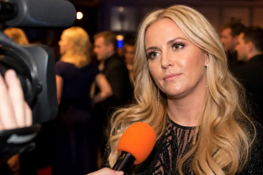 Monique Smit bij Buma NL Awards, maar zwijgt over sinterklaasliedjes