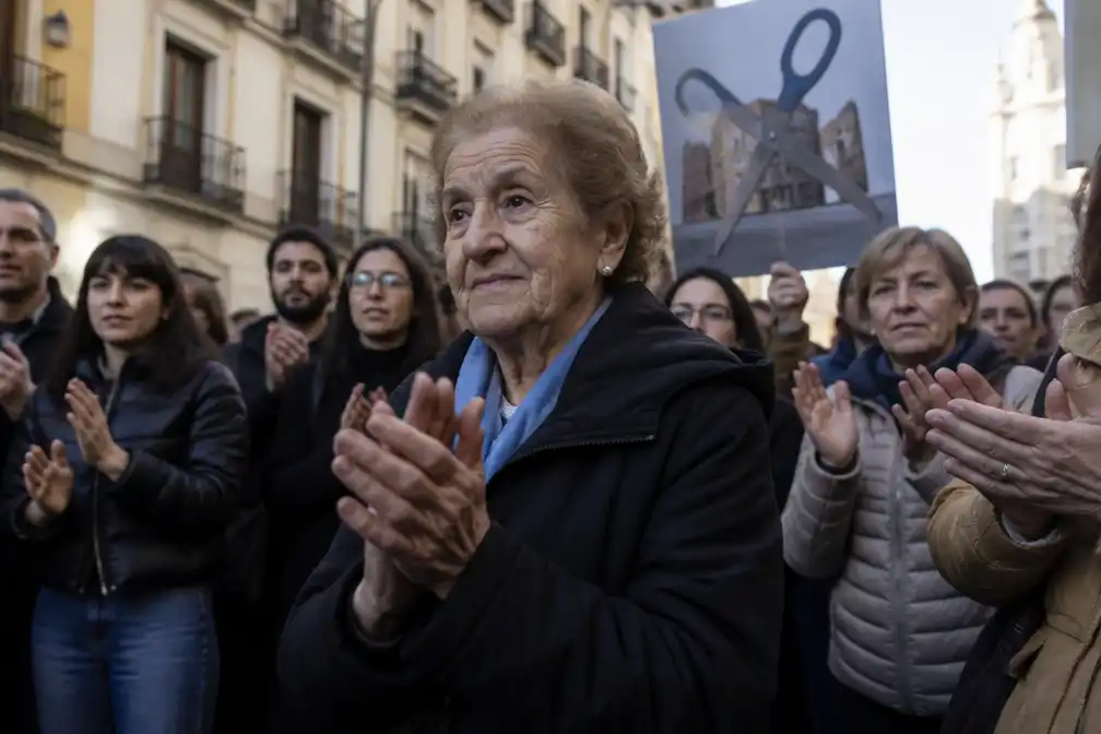 87-jarige Maricarmen Abascal mag na akkoord in huis Madrid blijven wonen