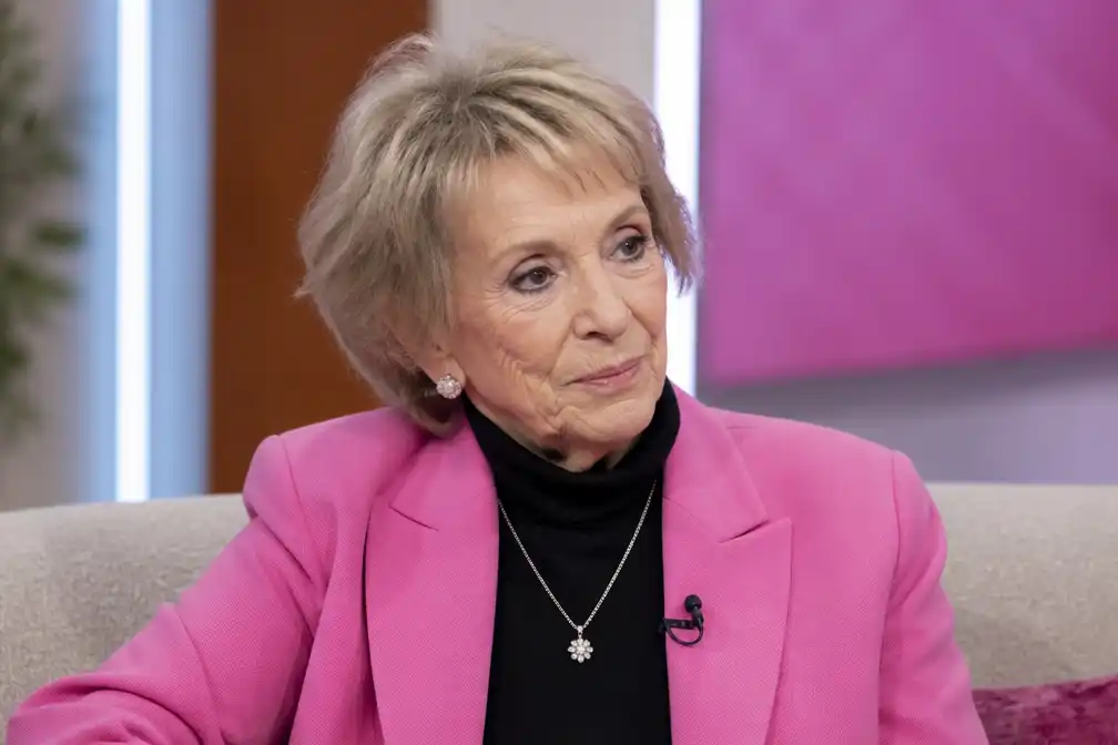Dame Esther Rantzen, presentatrice van That's Life en oprichter Childline, overleden op 86-jarige leeftijd