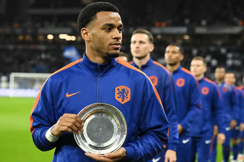 Jurriën Timber speelt 25e interland voor Oranje tegen Griekenland