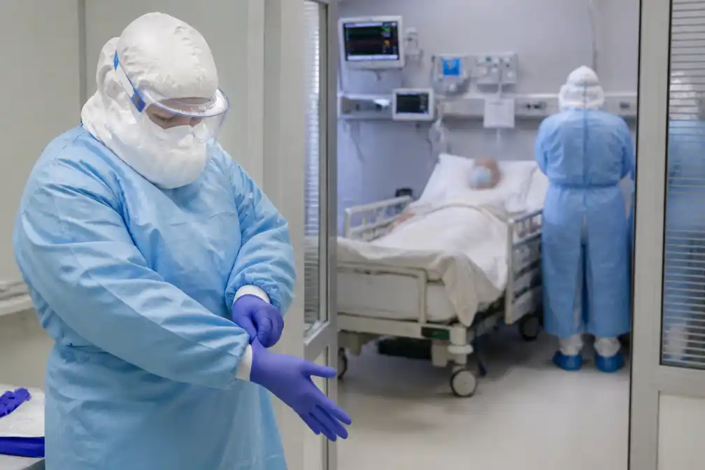 Met ebola besmette hulpverlener opgevangen in LUMC Leiden