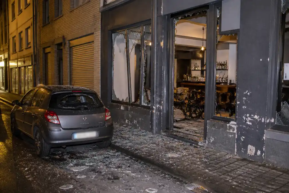 Explosie beschadigt café en geparkeerde wagen in Sint-Jans-Molenbeek