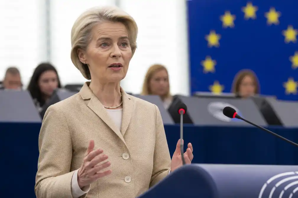 Von der Leyen: EU moet fossiele brandstoffen vervangen door schone elektriciteit