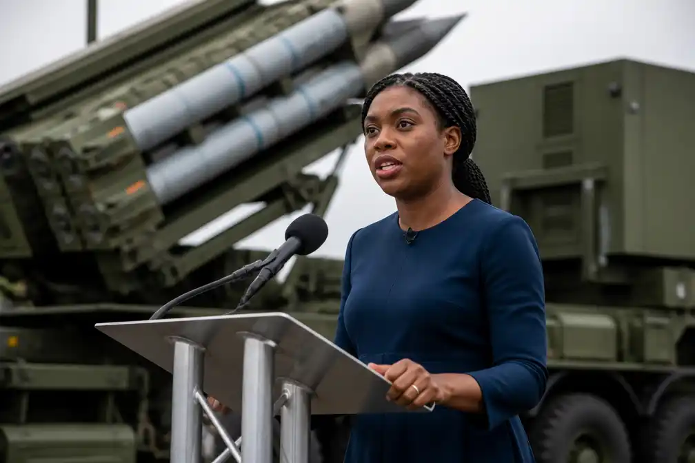 Badenoch presenteert 'Britannia Shield' van £10 miljard voor luchtverdediging