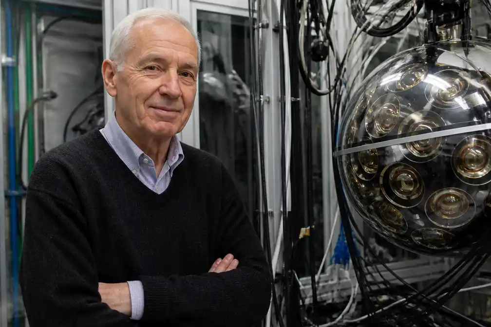 Belgische neutrino-onderzoeker Francis Halzen (82) wint Nobelprijs voor Natuurkunde