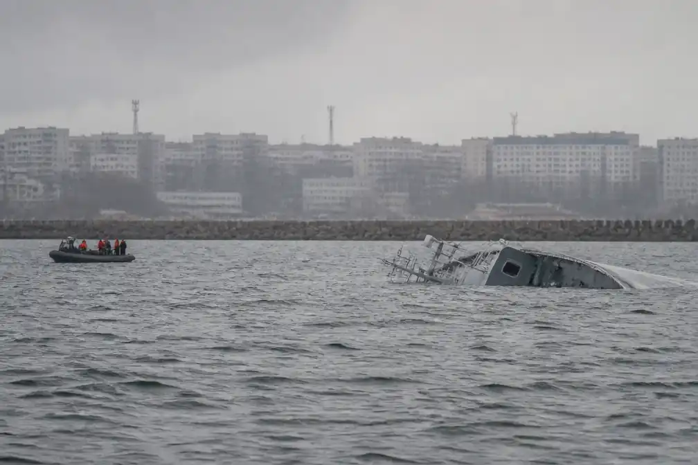 Schip zinkt in Zwarte Zee, Oekraïne voert grote droneaanval op Moskou uit