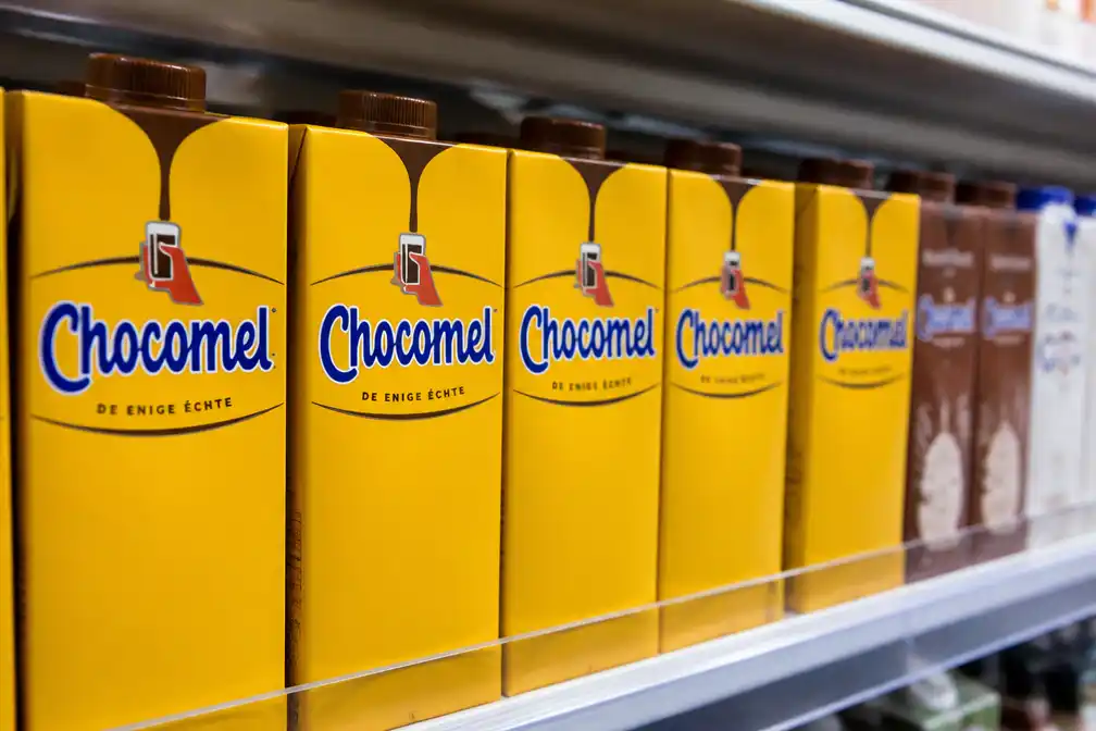 FrieslandCampina krijgt exclusief merkrecht op Chocomel-geel in Benelux