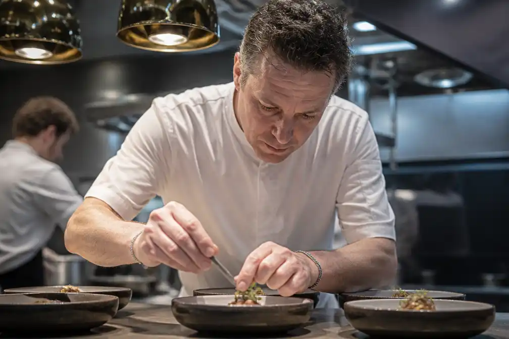 Chef-kok Mario Ridder krijgt in één keer twee Michelinsterren