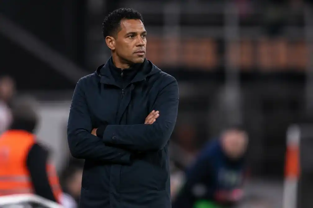 Jong Oranje bereikt play-offs EK-kwalificatie na 4-0 tegen Bosnië en Herzegovina