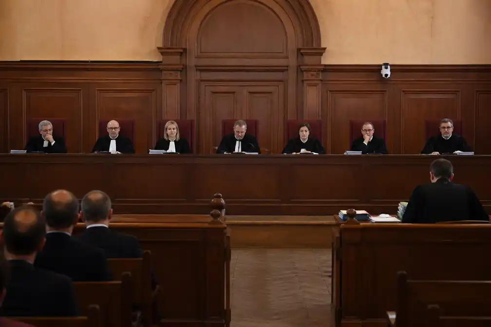 Assisenproces Ullens stilgelegd op slotdag na wrakingsverzoek tegen hof van Nijvel