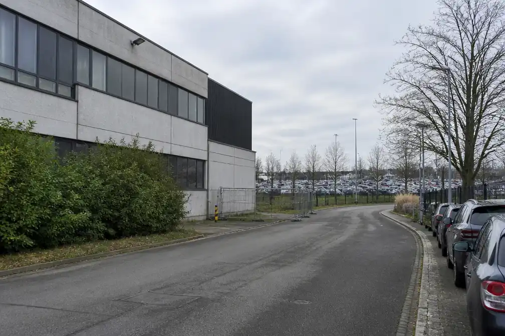 Zaventem ruimt illegaal mortuarium en sluit luchthavenparking